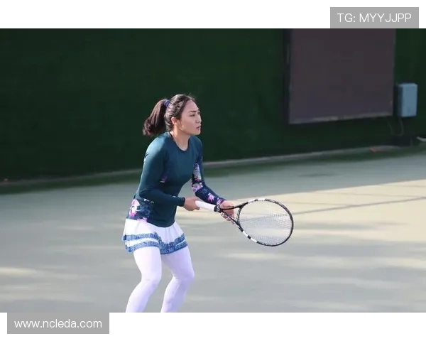 南京网球队在城市联赛中以98分稳居榜首展现强劲实力