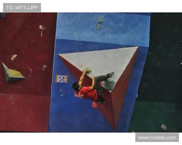 成都攀岩队在全国攀岩团队协作排行榜中荣获第十名的佳绩