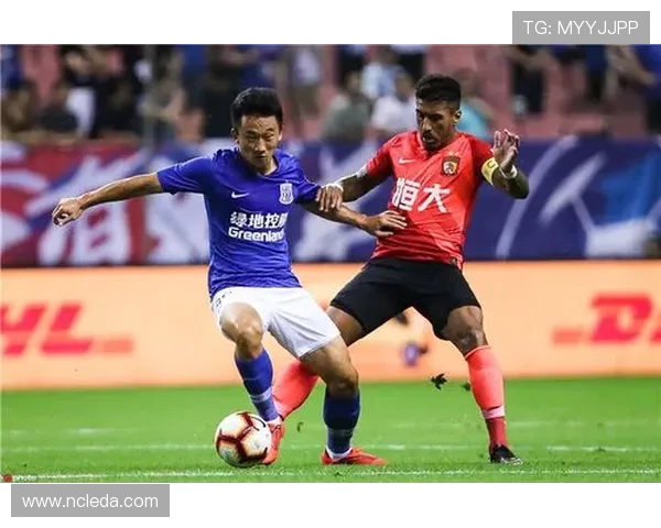 广州恒大与申花精彩对决回放分析及赛后精彩瞬间回顾